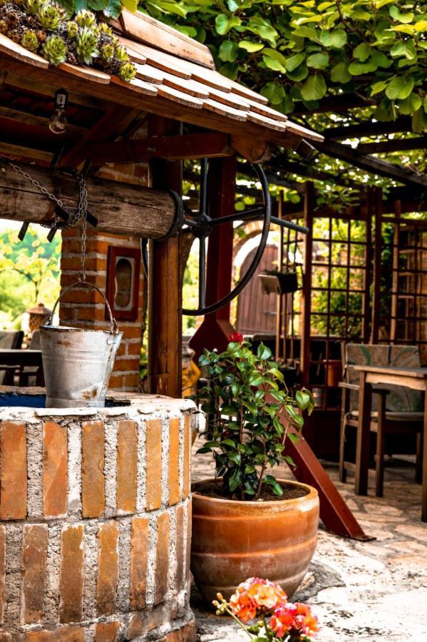 Restoran I Prenociste Egghus Ξενοδοχείο Nasice Εξωτερικό φωτογραφία
